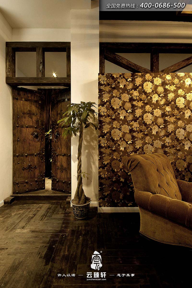 中式辦公室古老的大門